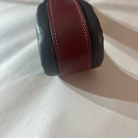 MSS80 2 Inch LEVY Guitar Strap Belt Leather Burgundy Black Music Band - Picture 10 of 16